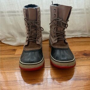 Sorel Brown and Black Caribou Winter Boots